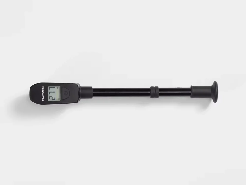 Cyfrowa pompka do amortyzatora Bontrager czarna Premium