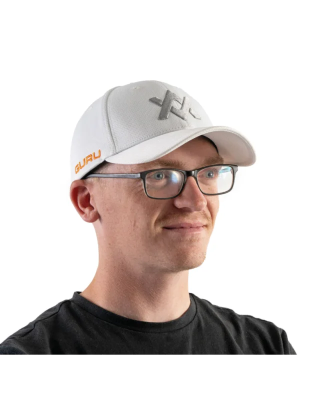 Wysoka jakość Czapka z daszkiem Guru White Aventus Cap